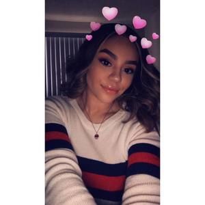 Meet your Posher, Alexis